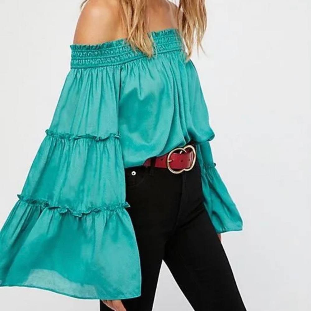 Free People textured Smocked Free Spirit Top size S/P